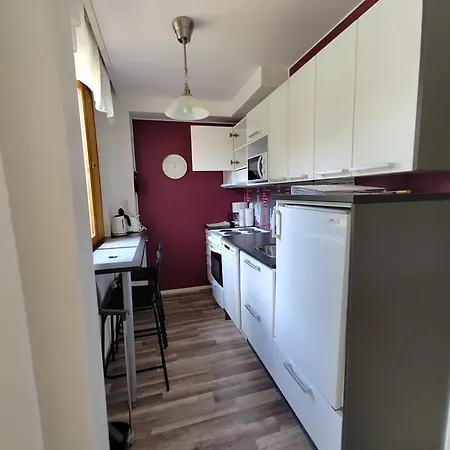 New Studio Near Amenities